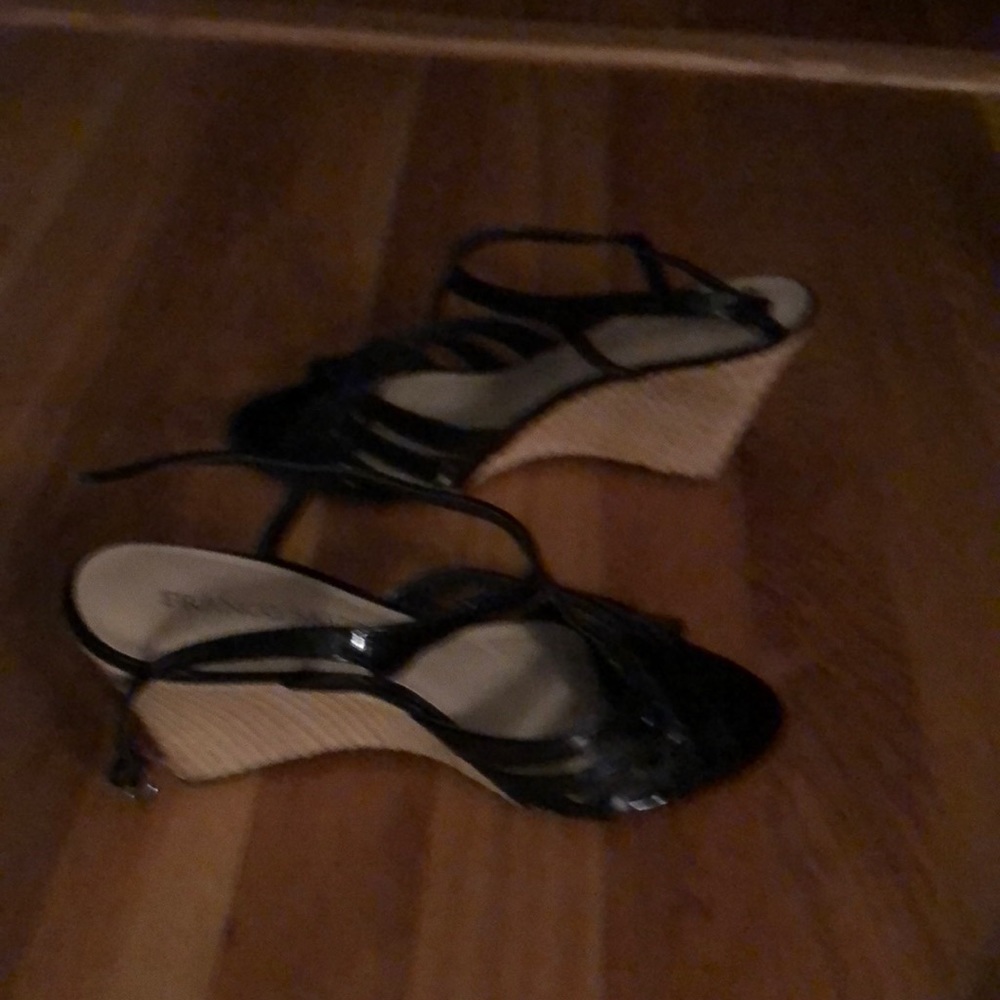 Sandals - Picture 2 of 6